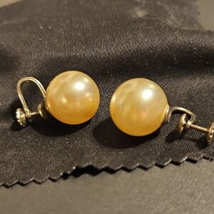Elegant Gold Pearl Clip-On Earrings